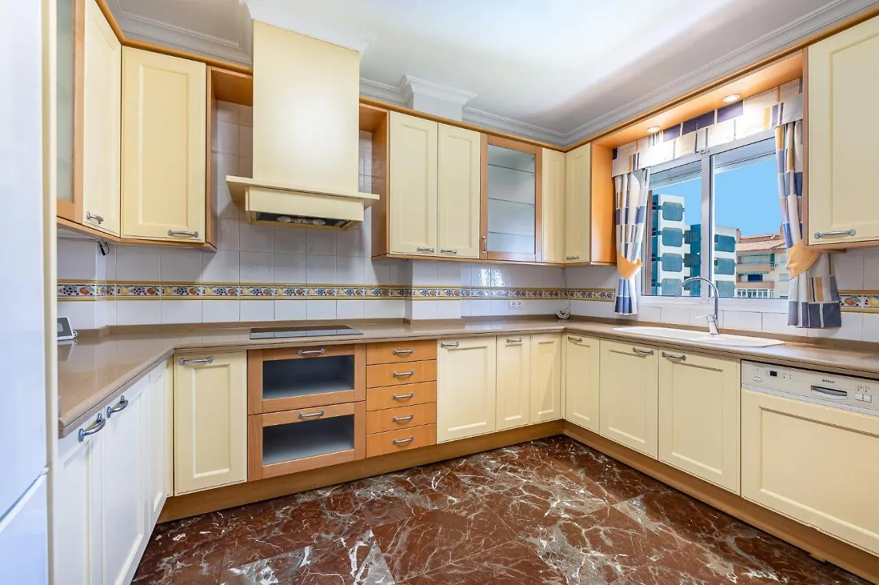 Appartement 797 Holiday Rentals - Atico Duplex En Fuengirola Con Espectacular Terraza Spanje