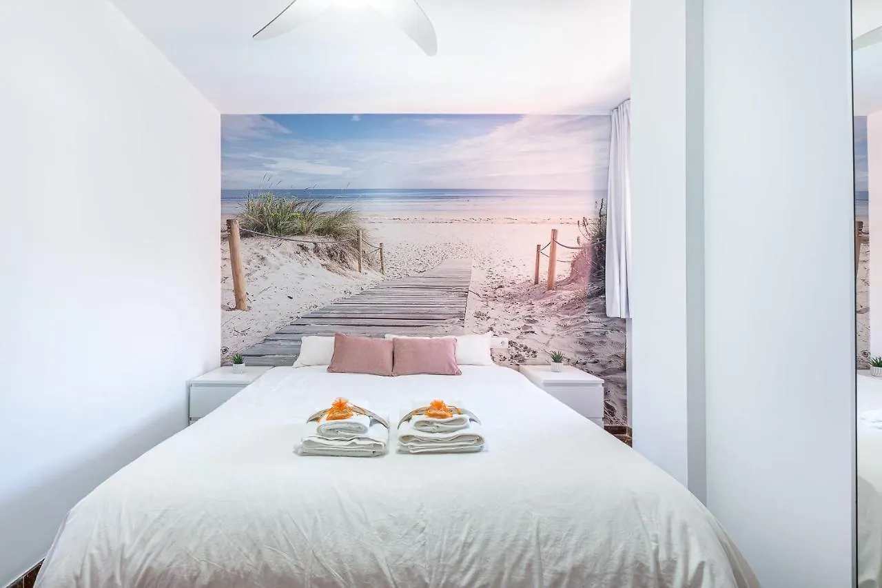 797 Holiday Rentals - Atico Duplex En Fuengirola Con Espectacular Terraza Spanje